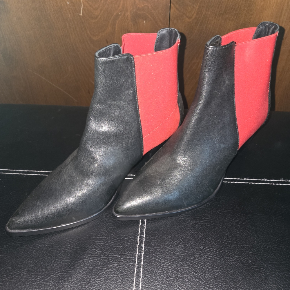 Steve Madden Black and Red Ankle Booties